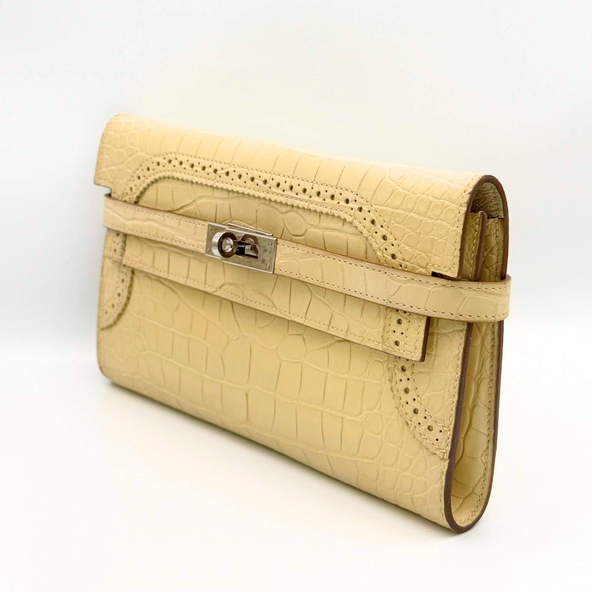 Hermès Kelly Ghillies Portefeuille in Vanille Matte Alligator with Palladium Hardware