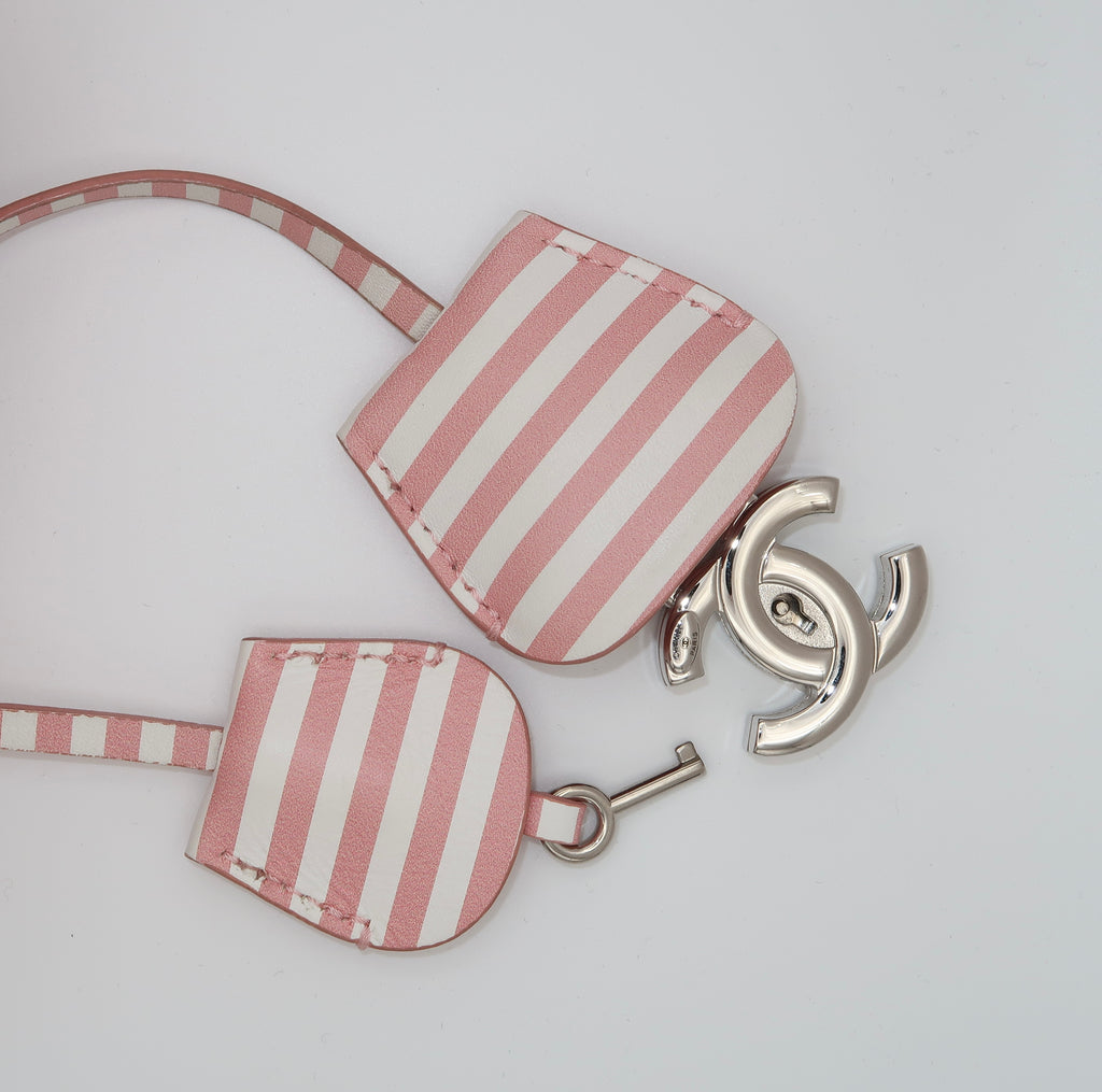 Chanel Small CC Filigree Vanity Case