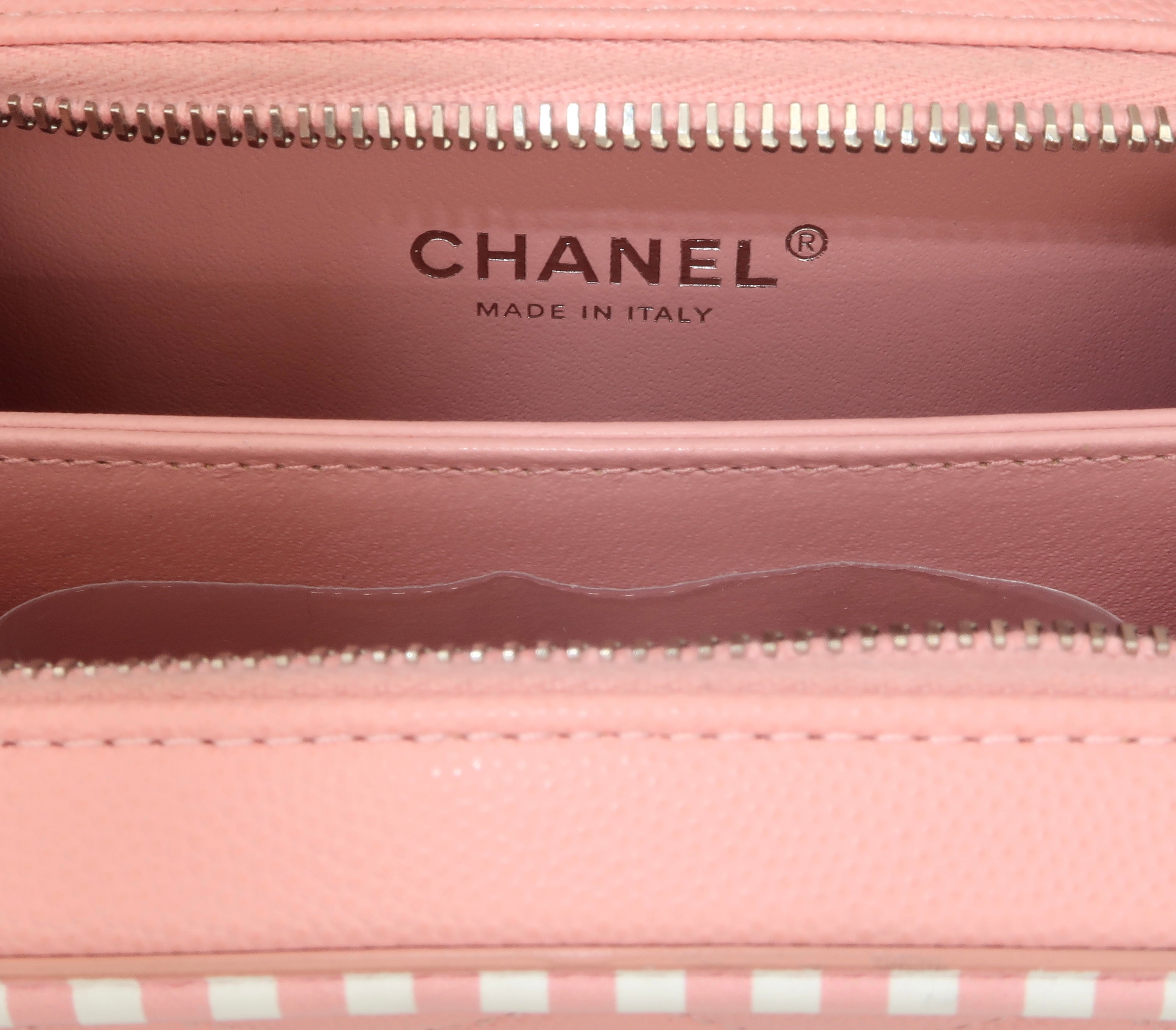 Chanel Small CC Filigree Vanity Case